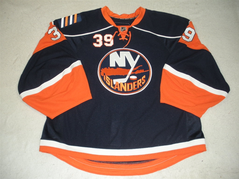 DiPietro, Rick<br>Navy Set 2 - Game-Issued (GI)<br>New York Islanders 2008-09<br>#39 Size: 58+G