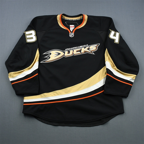 Wisniewski, James *<br>Black Set 4 - Photo-Matched<br>Anaheim Ducks 2009-10<br>#34 Size: 56