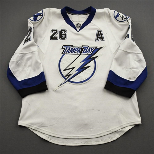 St. Louis, Martin *<br>White Set 3 w/A - Photo-Matched<br>Tampa Bay Lightning 2010-11<br>#26 Size: 52
