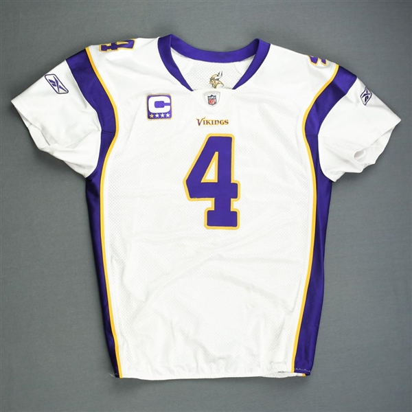 Favre, Brett *<br>White w/C - worn 12/28/09 vs. Chicago - 2nd Half Only - Autographed and Inscribed - Photo-Matched <br>Minnesota Vikings 2009<br>#4 Size: 48 Q