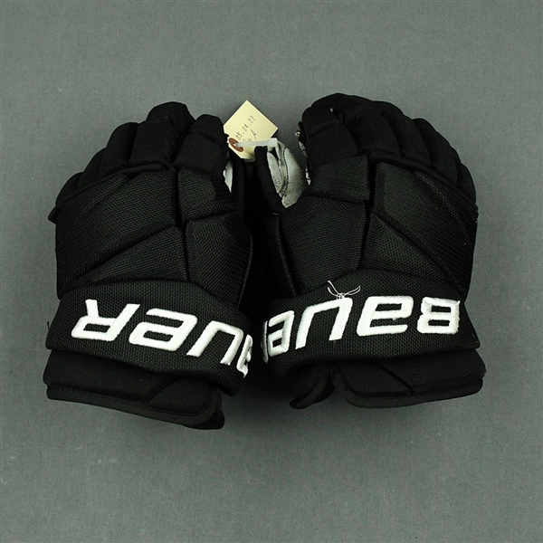 Boqvist, Jesper<br>Black Third, Bauer Vapor 2X Gloves<br>New Jersey Devils 2021-22<br>70 Size: 13"