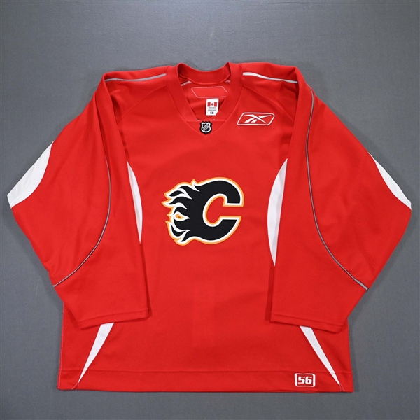 Giordano, Mark *<br>Red Practice Jersey<br>Calgary Flames 2006-07<br>#5 Size: 56