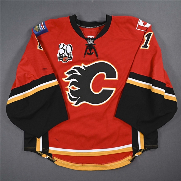 McElhinney, Curtis *<br>Red Set 2 w/ 30th Anniversary Patch<br>Calgary Flames 2009-10<br>#1 Size: 58G