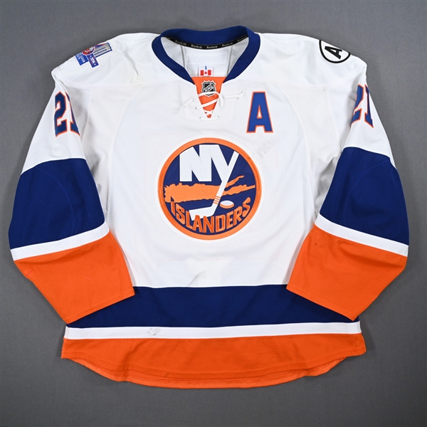 Okposo, Kyle *<br>White w/A, w/ Brooklyn Inaugural Season and Al Arbour Memorial Patches<br>New York Islanders 2015-16<br>#21 Size: 58