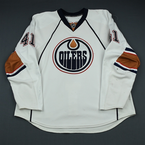Chorney, Taylor<br>White Set 2<br>Edmonton Oilers 2009-10<br>#41 Size: 58