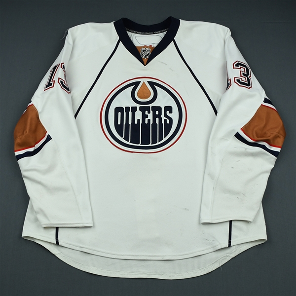 Cogliano, Andrew<br>White Set 3<br>Edmonton Oilers 2009-10<br>#13 Size: 56