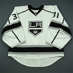 Jones, Martin<br>White Set 3 / Playoffs - Backed Up<br>Los Angeles Kings 2013-14<br>#31 Size: 58G