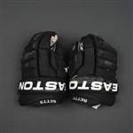 Betts, Blair * <br>Easton Gloves<br>Philadelphia Flyers 2009-10<br>#11