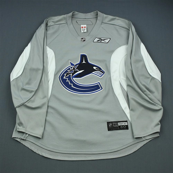 Reebok<br>Gray Practice Jersey<br>Vancouver Canucks 2009-10<br>#N/A Size: 60