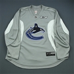 Reebok<br>Gray Practice Jersey<br>Vancouver Canucks 2009-10<br>#N/A Size: 60