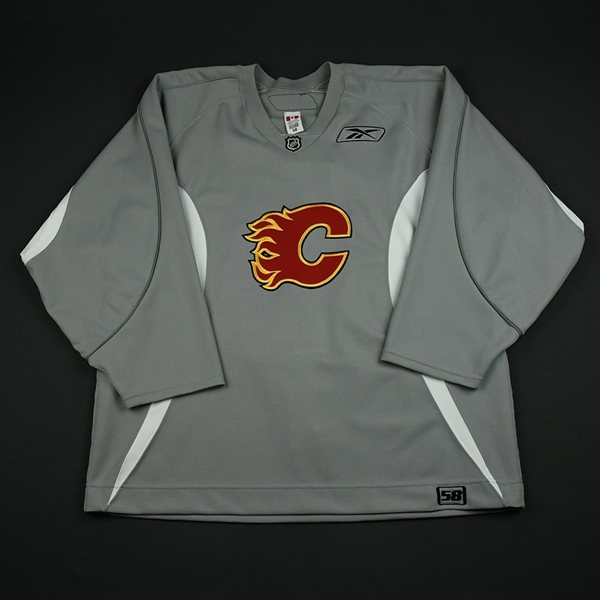 Reebok<br>Gray Practice Jersey<br>Calgary Flames 2006-07<br># Size: 58