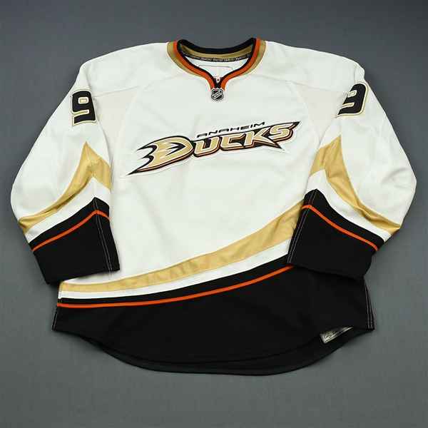 Ryan, Bobby * <br>White Set 2<br>Anaheim Ducks 2010-11<br>#9 Size: 58