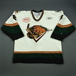 Carroll, Marcus<br>White Set 1 w/ Inaugural Season at Maverik Center Patch<br>Utah Grizzlies 2010-11<br>#8 Size: 54