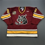 Dineen, Gord<br>Maroon<br>Chicago Wolves 1999-00<br>#2 Size: 56