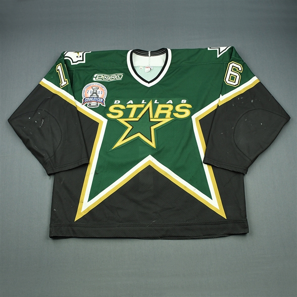 green la kings jersey