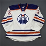 Hendricks, Matt *<br>White Set 3 <br>Edmonton Oilers 2014-15<br>#23 Size: 56
