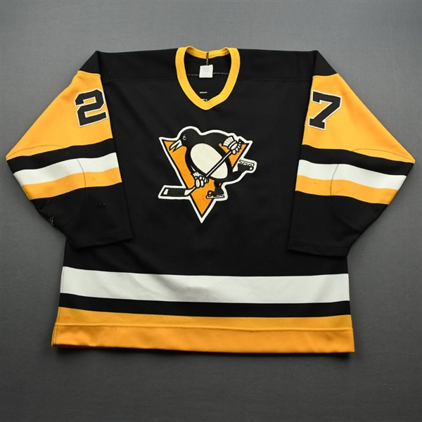 Bjugstad, Scott *<br>Black<br>Pittsburgh Penguins 1988-89<br>#27 Size: NA