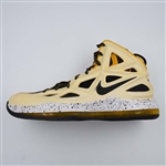 Bosh, Chris *<br>Nike - Air Max Hyperposite 2 PE - (White/Black-Gold)<br>Miami Heat 2015-16<br>#1 Size: 14.5