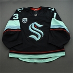 Grubauer, Philipp<br>Blue First Game in Climate Pledge Arena History w/ Inaugural Season Patch - October 23, 2021 - 2nd Period Only<br>Seattle Kraken 2021-22<br>#31 Size: 58G