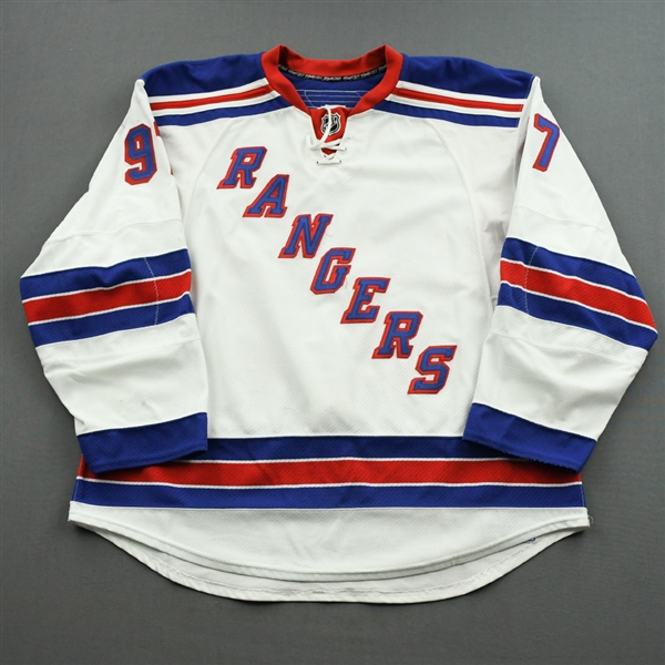 Gilroy, Matt *<br>White Set 1 - NHL Debut<br>New York Rangers 2009-10<br>#97 Size: 58