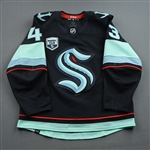 Blackwell, Colin<br>Blue Set 2 w/ Inaugural Season Patch<br>Seattle Kraken 2021-22<br>#43 Size: 54