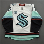 Czarnik, Austin<br>White Set 2 w/ Inaugural Season Patch<br>Seattle Kraken 2021-22<br>#27 Size: 54