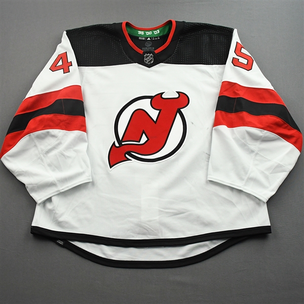 Bernier, Jonathan<br>White Set 1<br>New Jersey Devils 2021-22<br>#45 Size: 58G