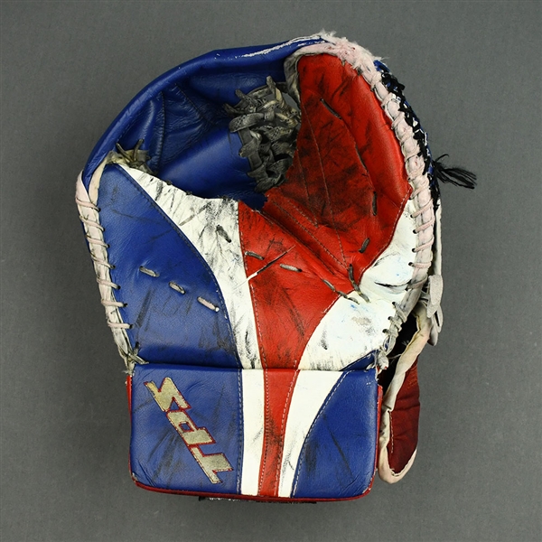 Lundqvist, Henrik *<br>TPS Catcher - Photo-Matched<br>New York Rangers 2007-08<br>#30 