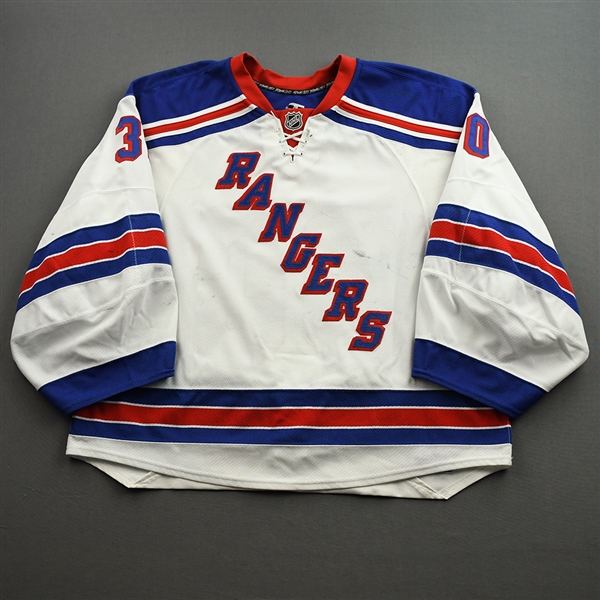 Lundqvist, Henrik *<br>White Set 3 / Playoffs (RBK 2.0) - Photo-Matched<br>New York Rangers 2007-08<br>#30Size: 58G