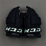 Blackwell, Colin<br>CCM HG 12 Gloves<br>Seattle Kraken 2021-22<br>#43Size: 13"