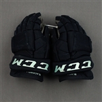 Blackwell, Colin<br>CCM HG 12 Gloves<br>Seattle Kraken 2021-22<br>#43Size: 13"