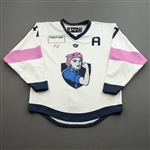 Ade, Rachael<br>Breast Cancer Awareness w/A - Worn March 12, 2022 - Autographed<br>Metropolitan Riveters 2021-22<br>#7 Size: MD
