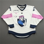 Kilduff, Leila<br>Breast Cancer Awareness - Worn March 12, 2022 - Autographed<br>Metropolitan Riveters 2021-22<br>5 Size: SM