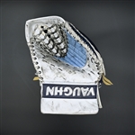 Jackson, Carly<br>Vaughn Velocity VE8 Catcher - Autographed<br>Buffalo Beauts 2020-21<br>#70