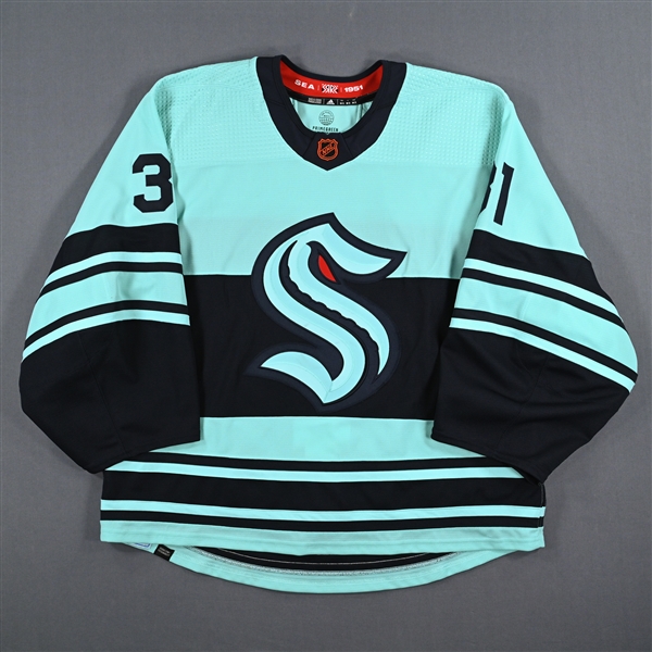 Grubauer, Philipp<br>Blue Reverse Retro Set 1<br>Seattle Kraken 2022-23<br>#31 Size: 58G