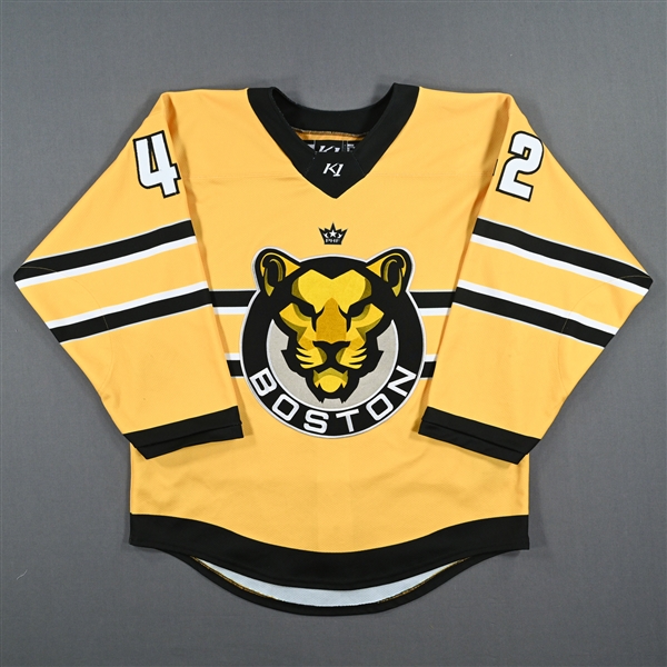 McManus, Meghara<br>Gold Set 1<br>Boston Pride 2022-23<br>#42 Size: MD