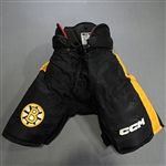 Grzelyck, Matt<br>Black, CCM Pants - Worn in 2023 Winter Classic, and on January 14, 2023 and February 11, 2023<br>Boston Bruins 2022-23<br>#48 Size: Medium