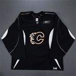 Primeau, Wayne *<br>Black Practice Jersey<br>Calgary Flames 2006-07<br>#19 Size: 58