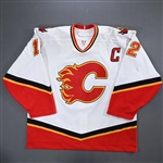Iginla, Jarome *<br>White Set 3 / Playoffs w/C<br>Calgary Flames 2006-07<br>#12 Size: 58