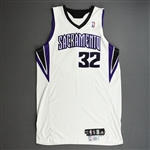 Garcia, Francisco<br>White Regular Season<br>Sacramento Kings 2008-09<br>#32 Size: 48+4