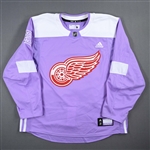 Daley, Trevor *<br>Lavender - Hockey Fights Cancer - Warm-Up Only - November 28, 2017 - Autographed - Game-Issued (GI)<br>Detroit Red Wings 2017-18<br>#83 Size: 56