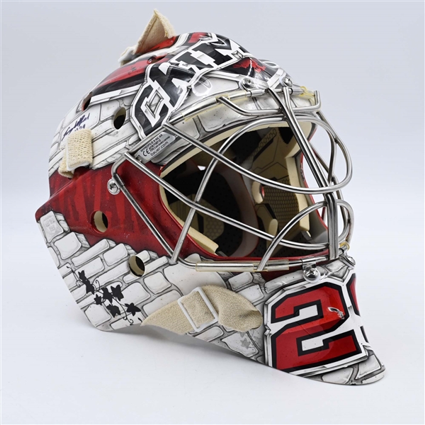 Reed, Lindsay<br>Bauer Goalie Mask - Photo-Matched to 2019 Beanpot Final - Autographed<br>Harvard University 2018-19<br>#29 