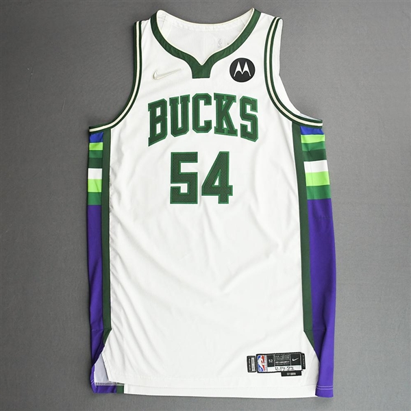 Mamukelashvili, Sandro *<br>NBA Playoffs - City Edition Jersey - Game-Issued (GI)<br>Milwaukee Bucks 2021-22<br>#54 Size: 52+6