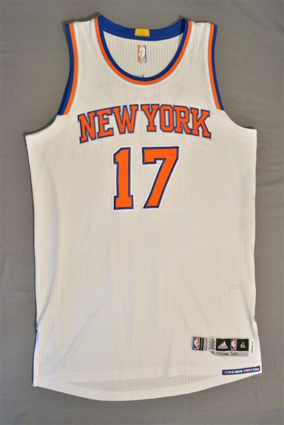 Early, Cleanthony<br>White Regular Season - Worn 1 Game (11/14/14)<br>New York Knicks 2014-15<br>#17 Size: XL+2