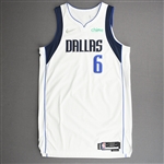 Porzingis, Kristaps<br>White Association Edition - Worn 10/23/21 (Recorded a Double-Double)<br>Dallas Mavericks 2021-22<br>#6 Size: 52+6