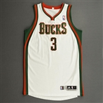 Jennings, Brandon<br>White Regular Season - Worn 1 Game (12/6/10)<br>Milwaukee Bucks 2010-11<br>#3 Size: L+2