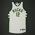 Parker, Jabari<br>White Regular Season - Worn 1 Game (11/5/16) - 1st Half<br>Milwaukee Bucks 2016-17<br>#12 Size: XL+2