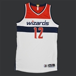 Oubre Jr., Kelly<br>White Regular Season - Worn 1 Game (11/17/15)<br>Washington Wizards 2015-16<br>#12 Size: XL+2