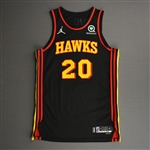 Collins, John<br>Black Statement Edition - Worn 11/17/21<br>Atlanta Hawks 2021-22<br>#20 Size: 50+4