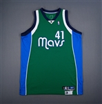 Nowitzki, Dirk *<br>Green Alternate Set 2 - Photo-Matched to 2 Games - 3/30/2005 & 4/3/2005 - 1 of 2<br>Dallas Mavericks  2004-05<br>#41 Size: 54+4